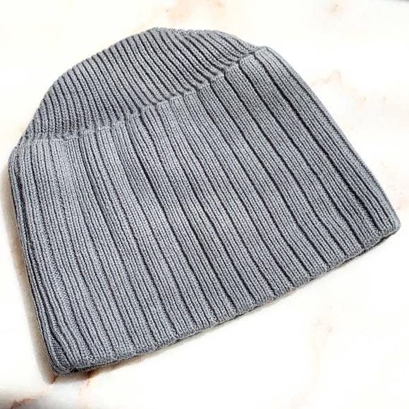 GRAY KNIT BEANIE_GEOFFREY BEENE - Picture 2 of 6